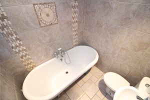 Photo 7- click for photo gallery